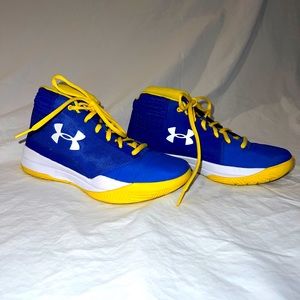Boys Under Armour Curry Basketball Shoes